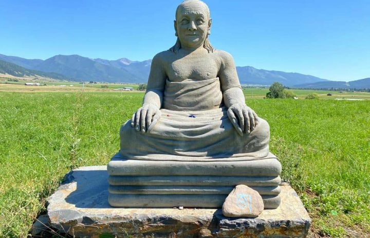 The Garden of One Thousand Buddhas is a public park, botanical garden, and Buddhist center in the Nyingma School of Tibetan Buddhism.
